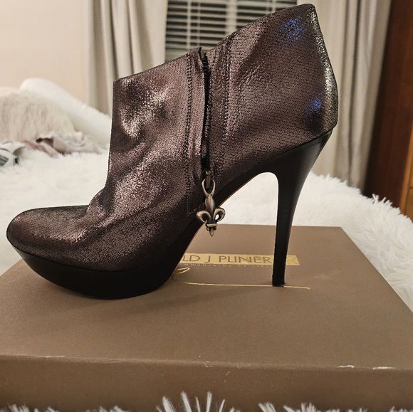 Donald Pliner High heel bootie - Picture 6 of 7